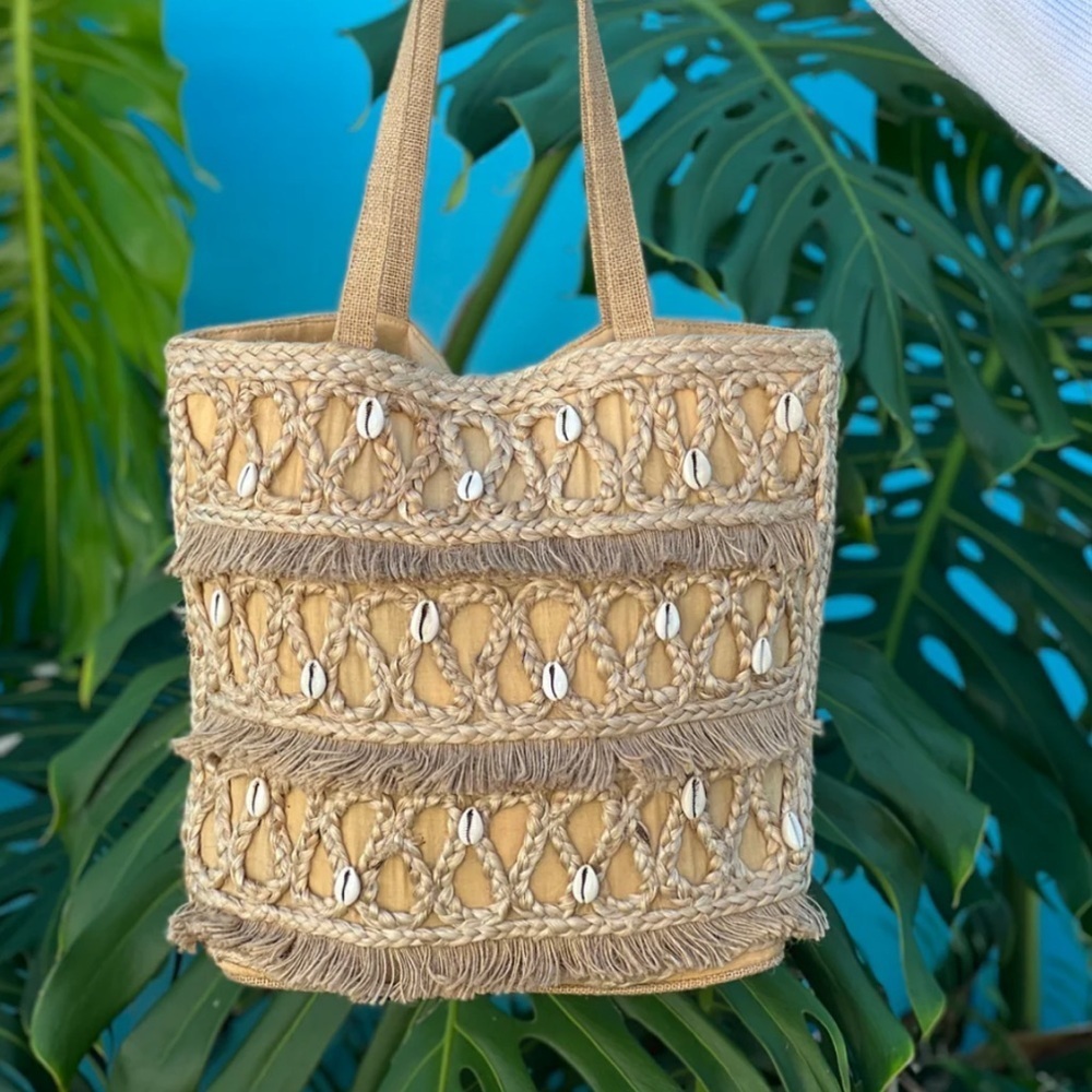 SALT & UMBER NWOT isla jute seashell Tote Bag